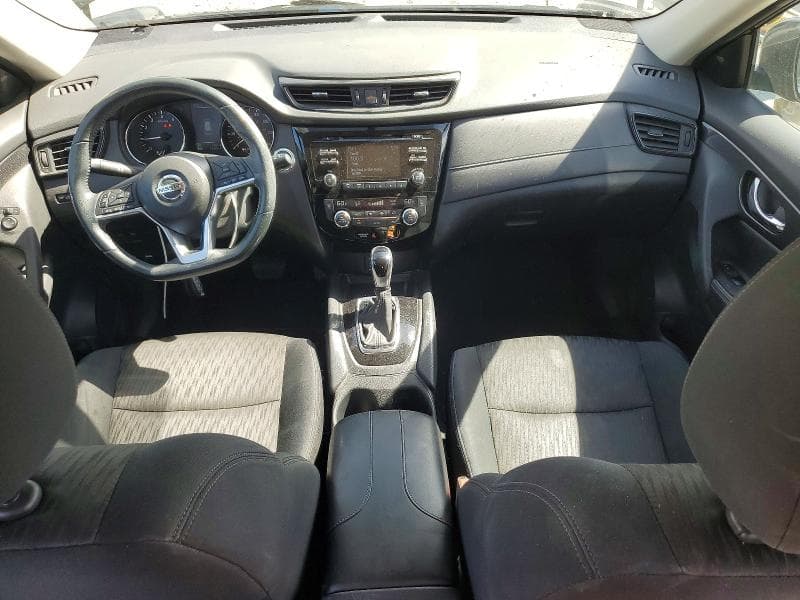2017 NISSAN ROGUE SV 8