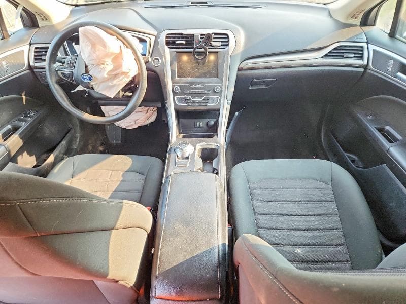 2020 FORD FUSION SE 8