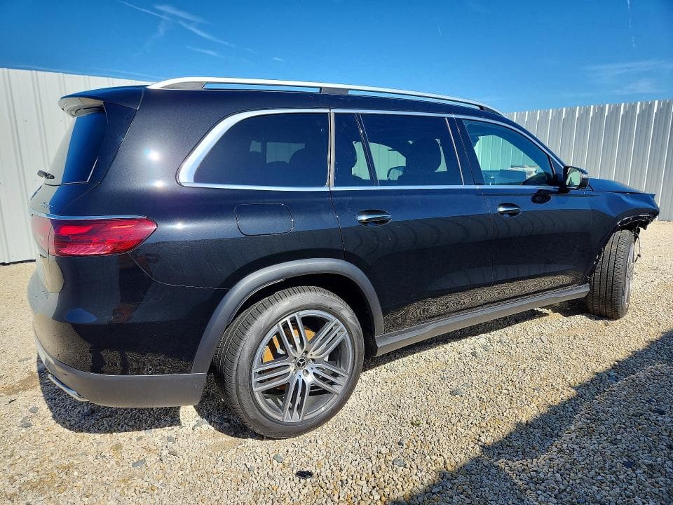 2026 MERCEDES-BENZ GLS 450 4MATIC 3