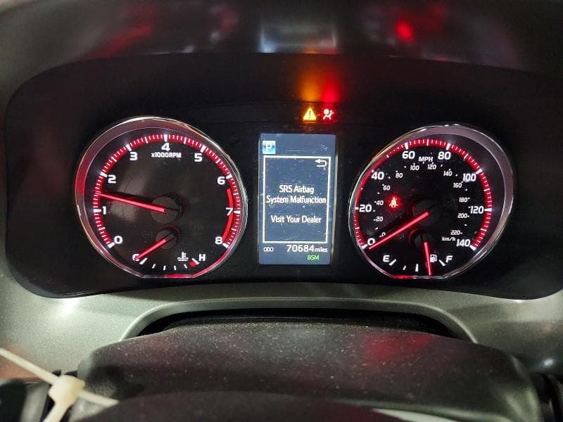 2017 TOYOTA RAV4 SE 9