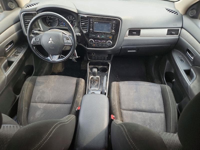 2017 MITSUBISHI OUTLANDER ES 8