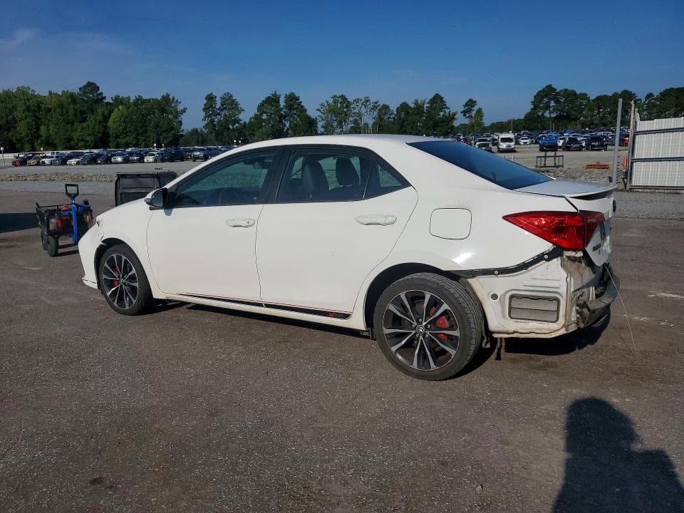2017 TOYOTA COROLLA SE 2