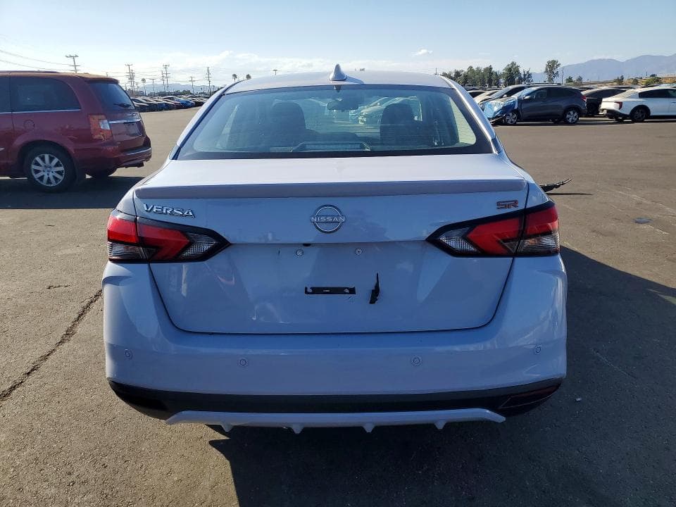 2024 NISSAN VERSA SR 6