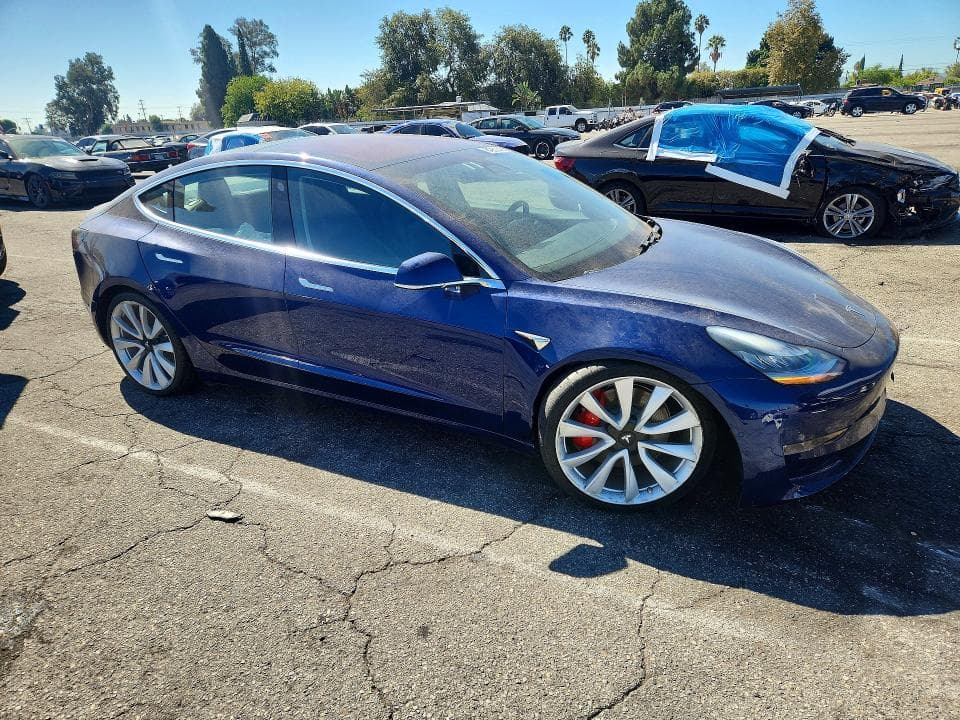 2018 TESLA MODEL 3 4