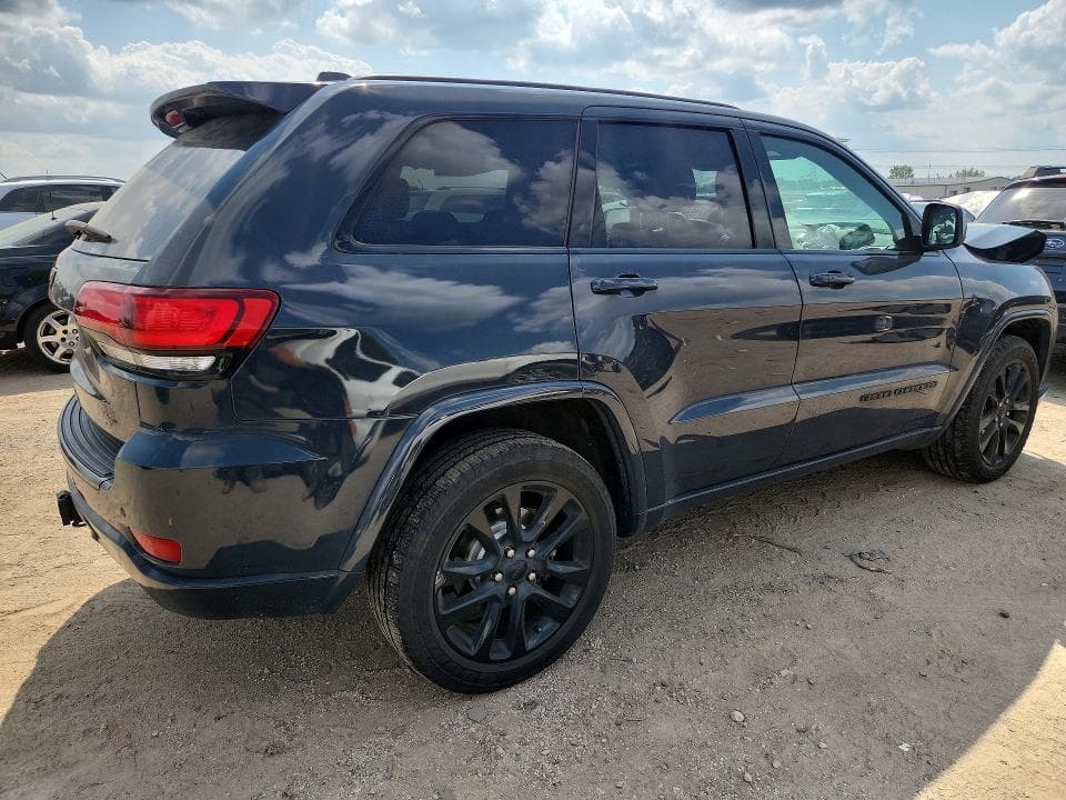 2017 JEEP GRAND CHEROKEE LAREDO 3