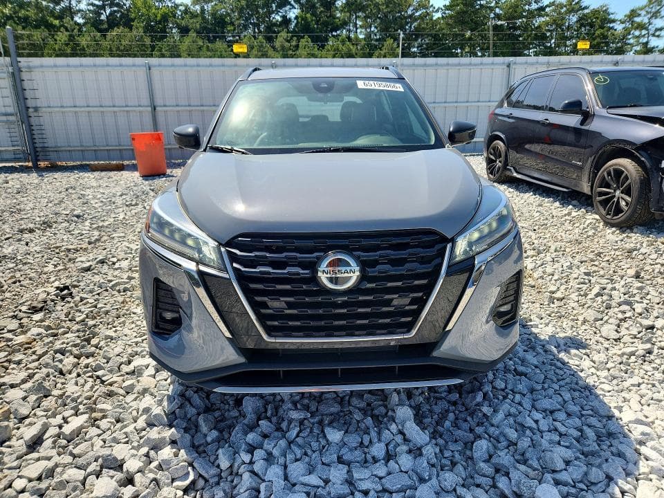 2021 NISSAN KICKS SR 5