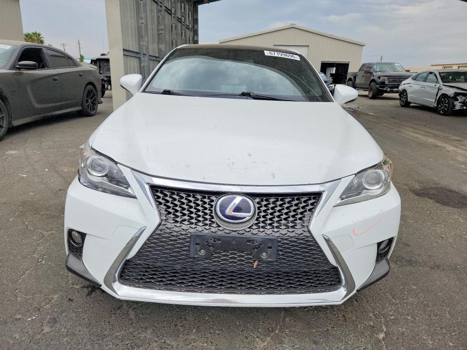 2017 LEXUS CT 200 5
