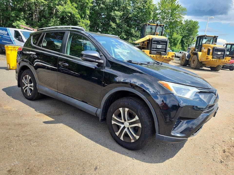 2017 TOYOTA RAV4 LE 4