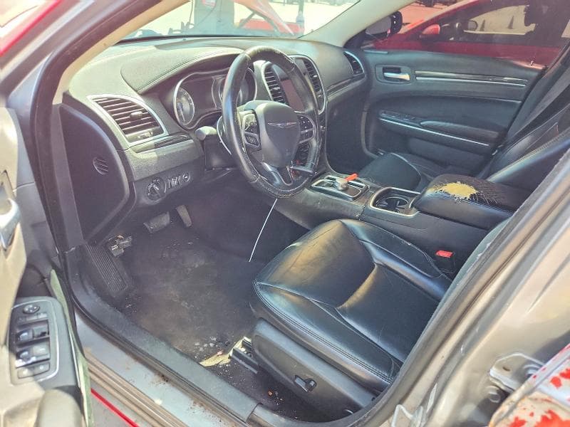 2017 CHRYSLER 300 LIMITED 7