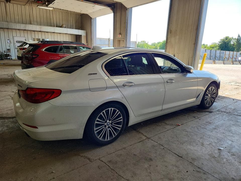 2018 BMW 530E 3