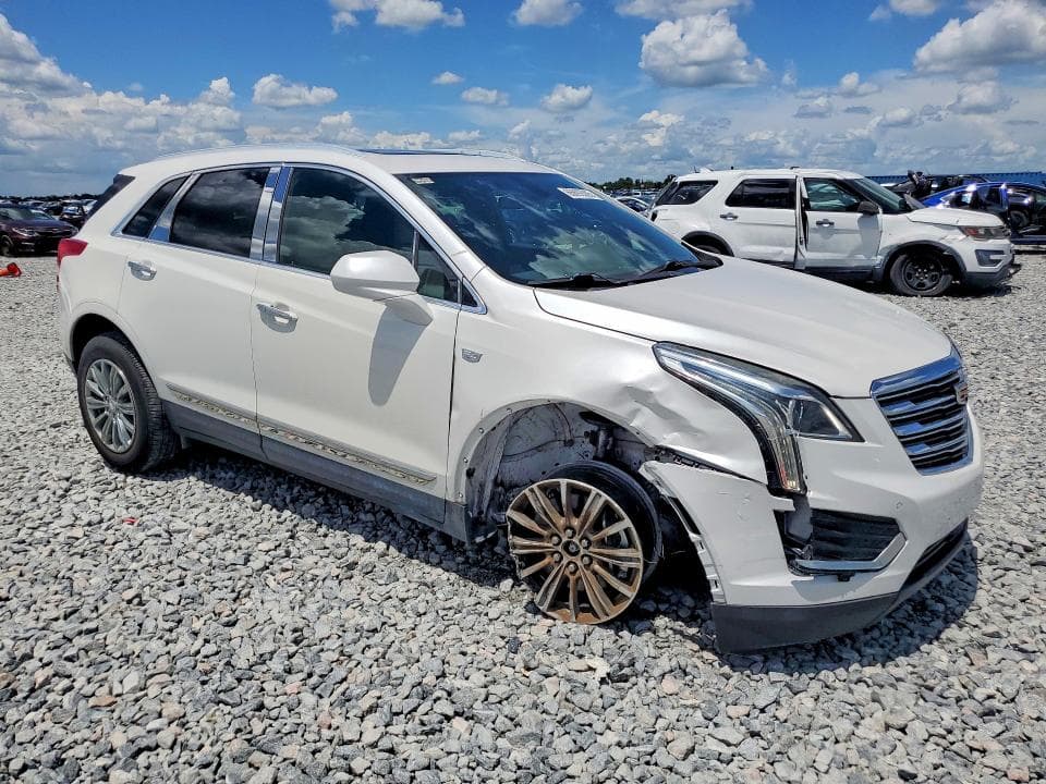2017 CADILLAC XT5 LUXURY 4