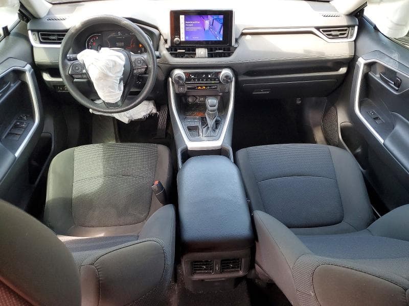 2023 TOYOTA RAV4 LE 8