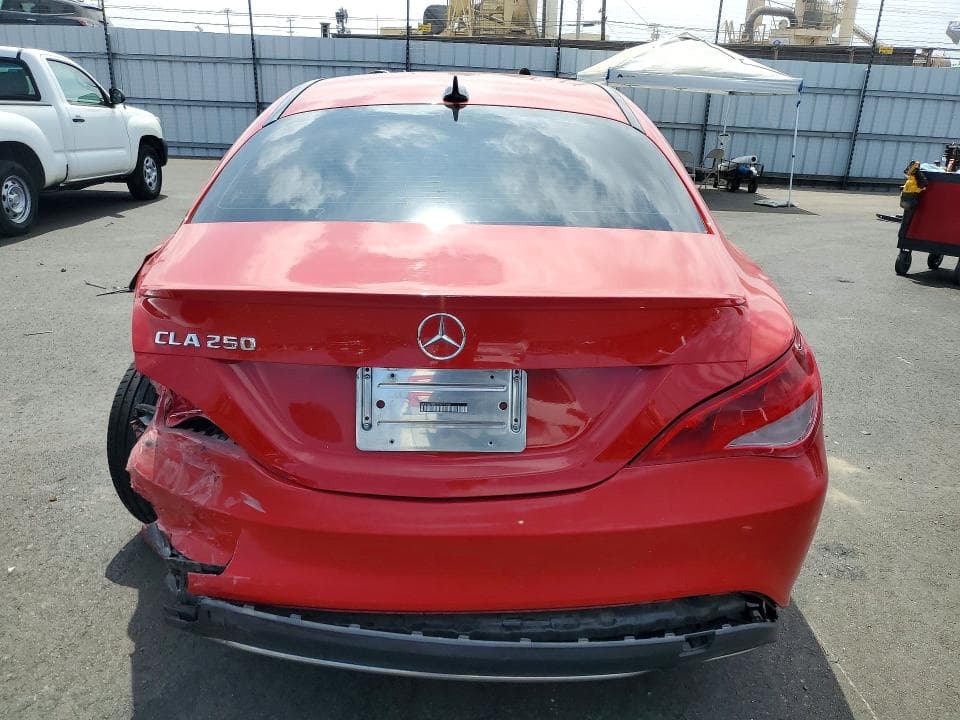 2018 MERCEDES-BENZ CLA 250 6