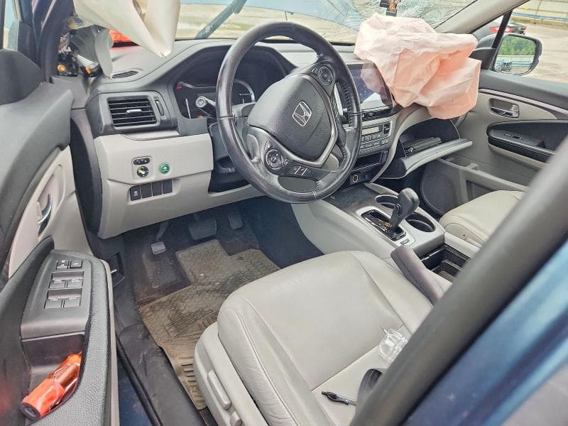 2017 HONDA PILOT EXL 8