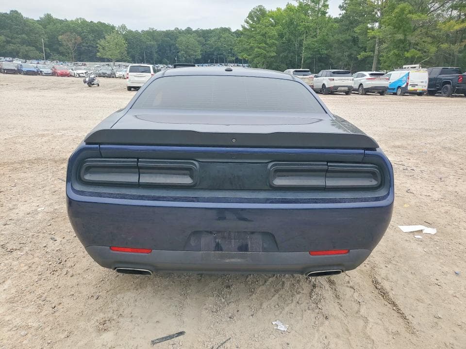 2017 DODGE CHALLENGER SXT 6