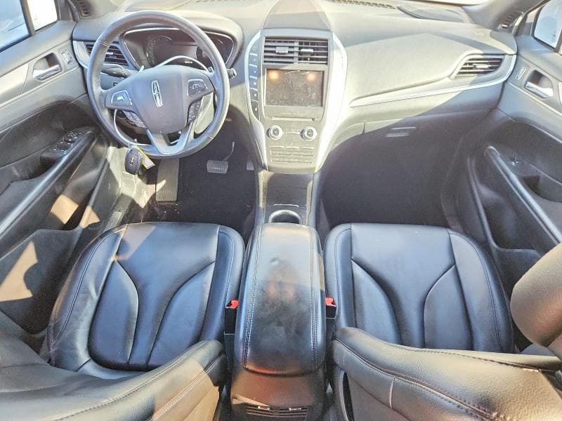 2017 LINCOLN MKC PREMIERE 8