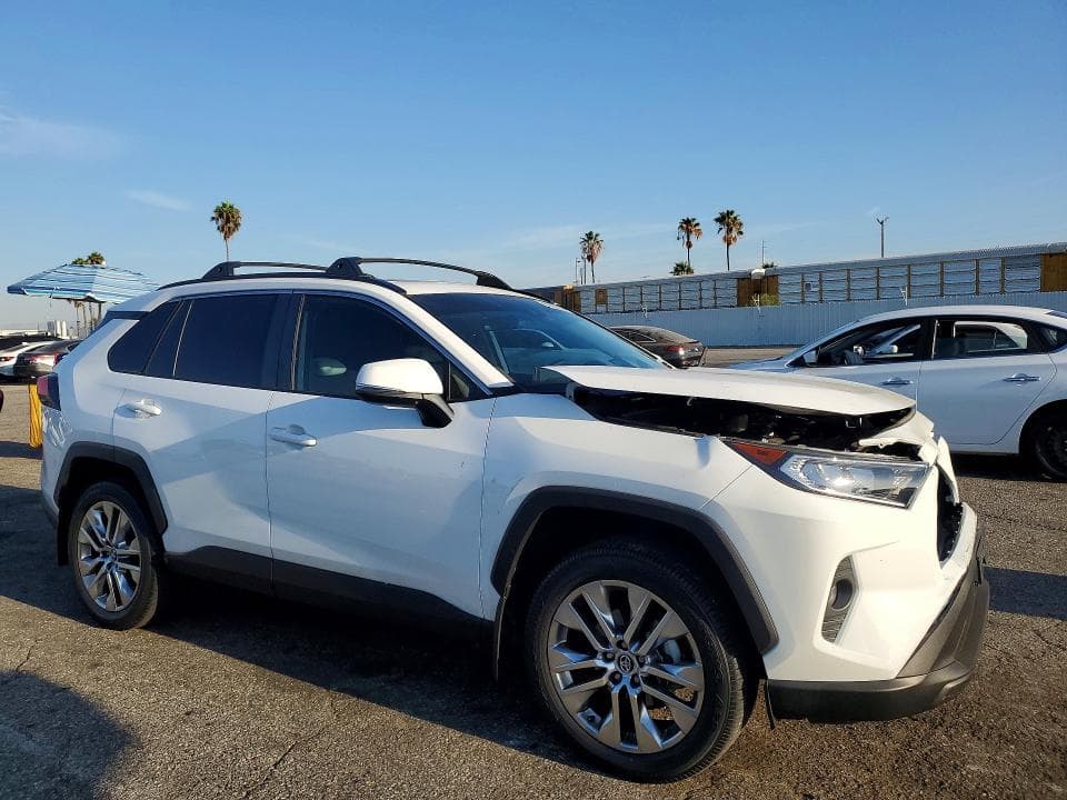2020 TOYOTA RAV4 XLE PREMIUM 4