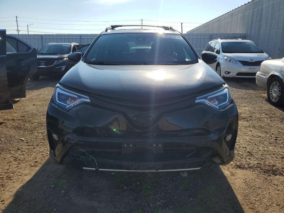 2017 TOYOTA RAV4 SE 5