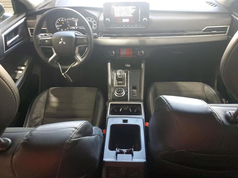 2022 MITSUBISHI OUTLANDER SE 8