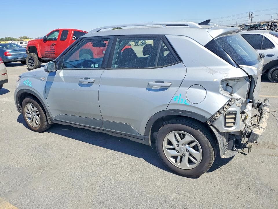 2020 HYUNDAI VENUE SEL 2
