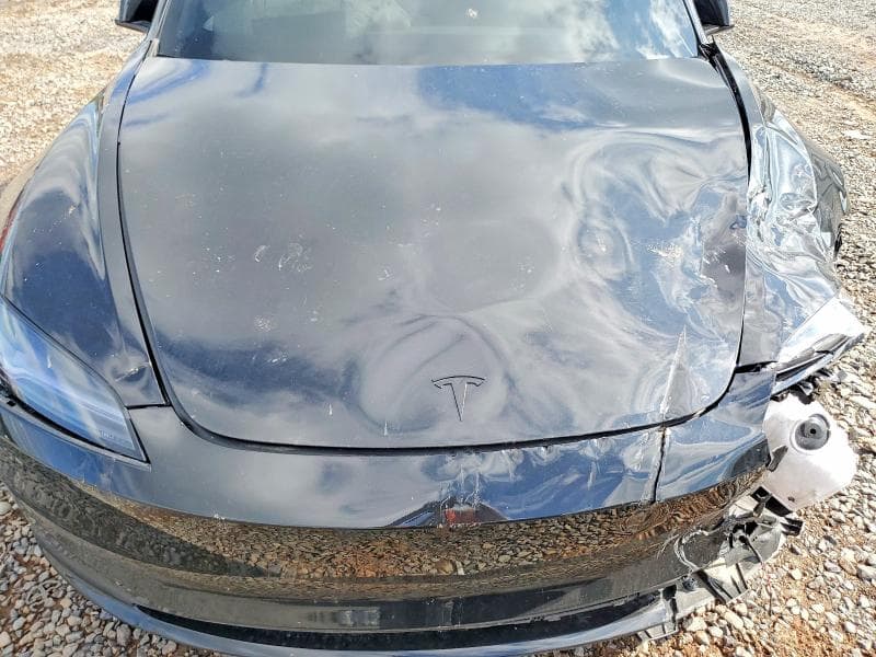 2026 TESLA MODEL 3 11