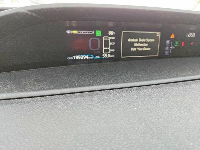 2018 TOYOTA PRIUS TWO 9