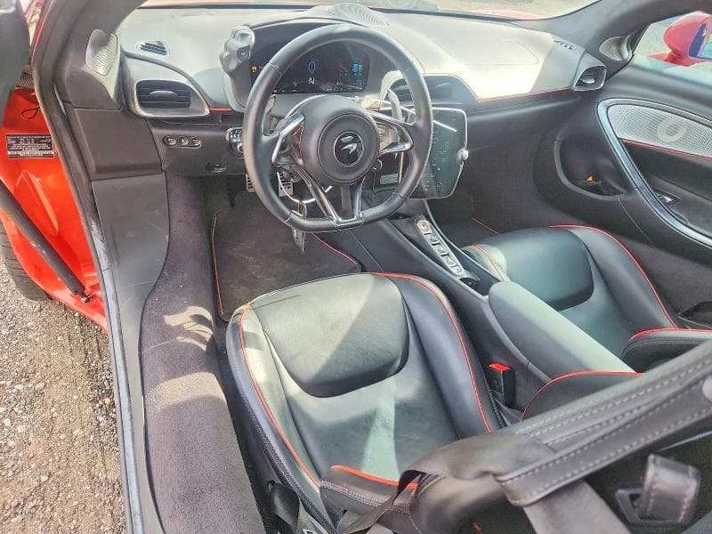 2023 MCLAREN AUTOMOTIVE ARTURA 8