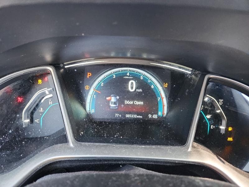 2018 HONDA CIVIC EX 9