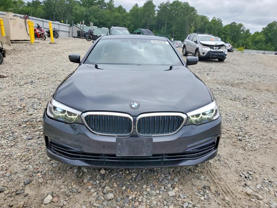 2019 BMW 530XE 5