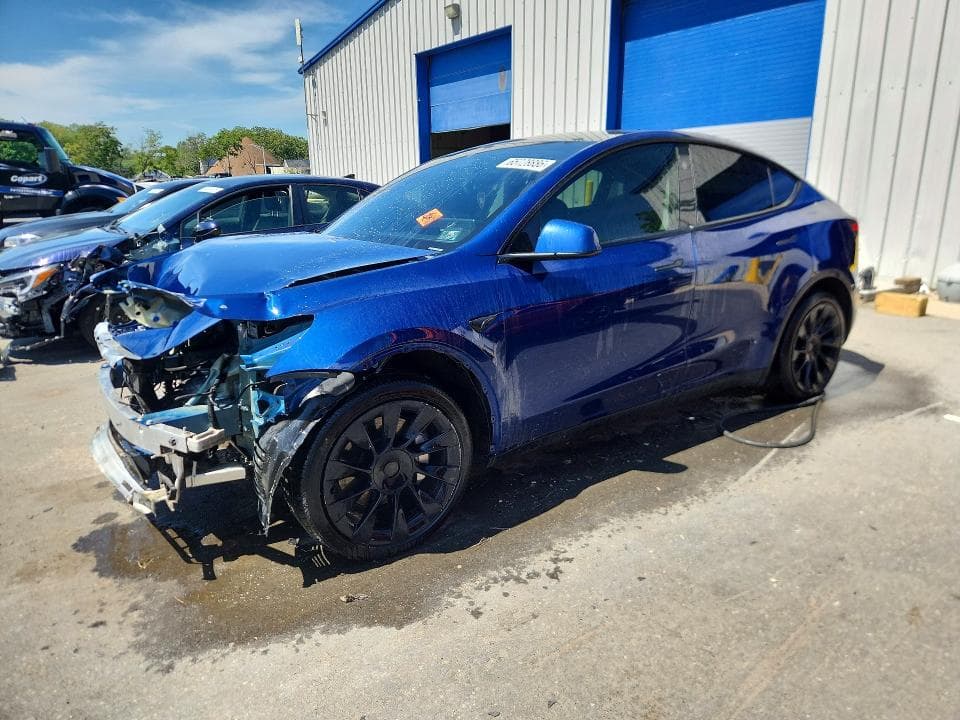 2024 TESLA MODEL Y - 1