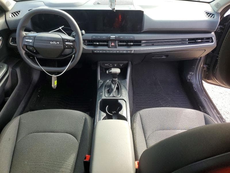 2025 KIA K4 LXS 8