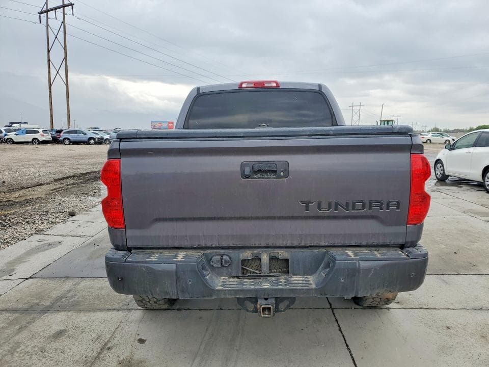 2018 TOYOTA TUNDRA CREWMAX SR5 6