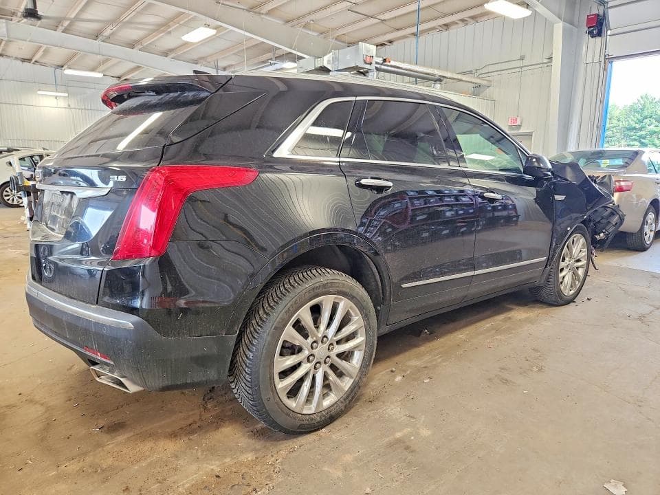 2019 CADILLAC XT5 LUXURY 3