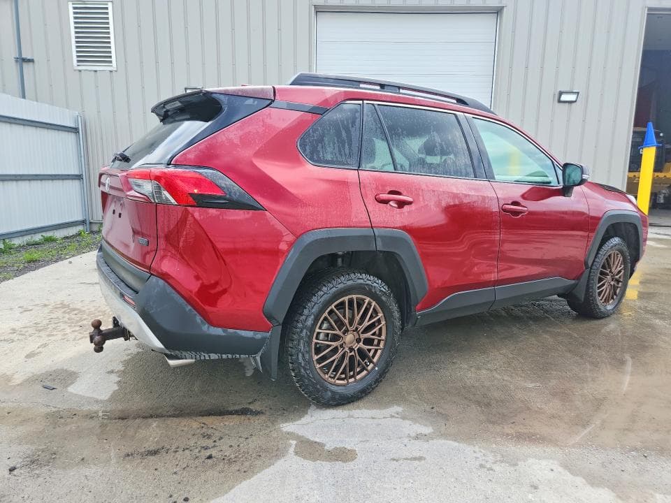 2024 TOYOTA RAV4 ADVENTURE 3