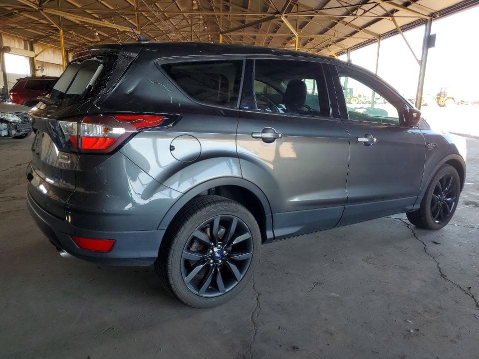 2018 FORD ESCAPE SE 3