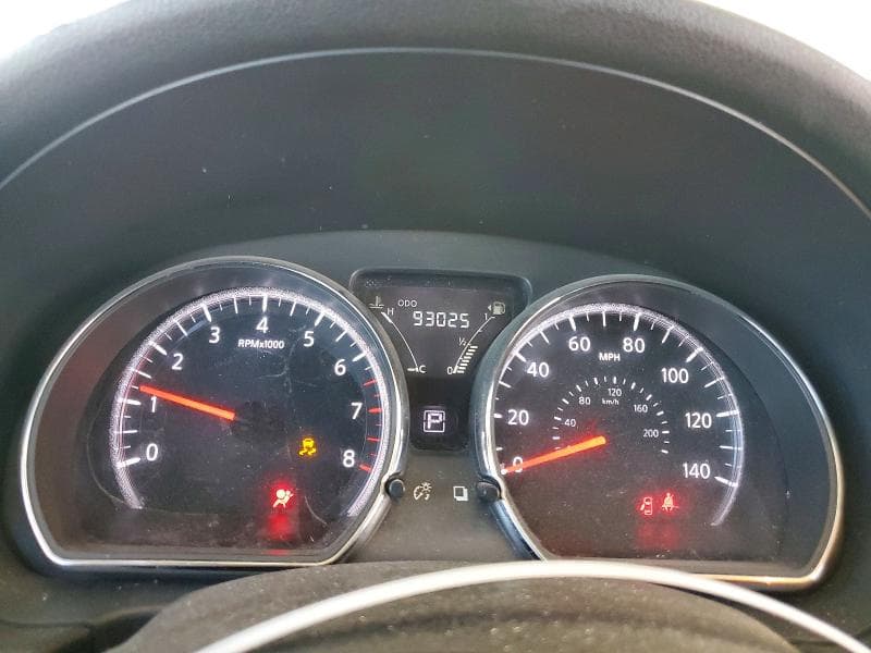 2017 NISSAN VERSA 1.6 SV 9