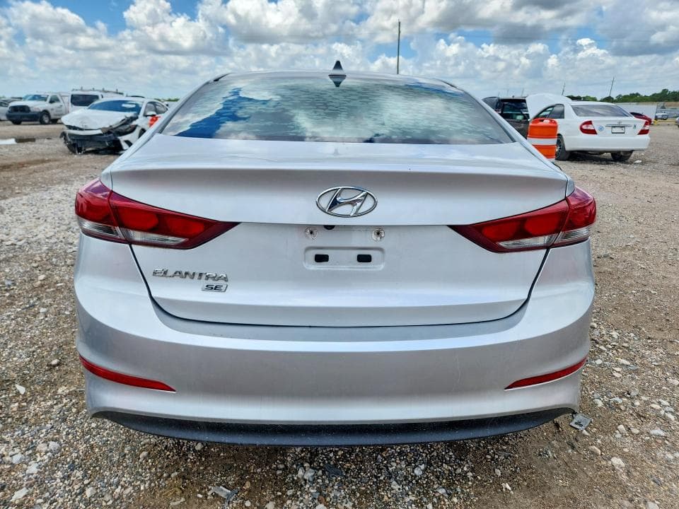 2018 HYUNDAI ELANTRA SE 6