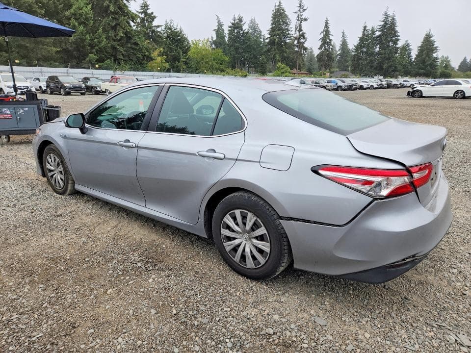 2019 TOYOTA CAMRY LE 2