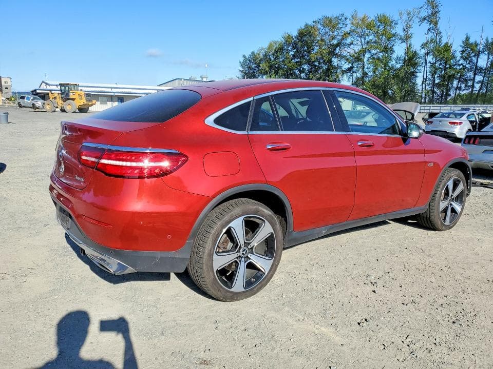 2018 MERCEDES-BENZ GLC COUPE 300 4MATIC 3