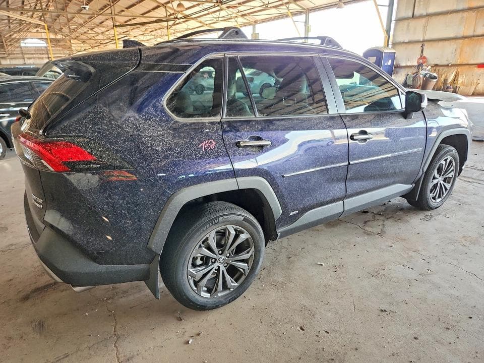 2023 TOYOTA RAV4 LIMITED 3