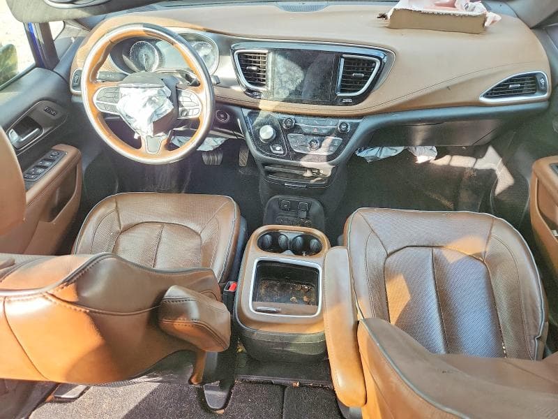 2020 CHRYSLER PACIFICA LIMITED 8