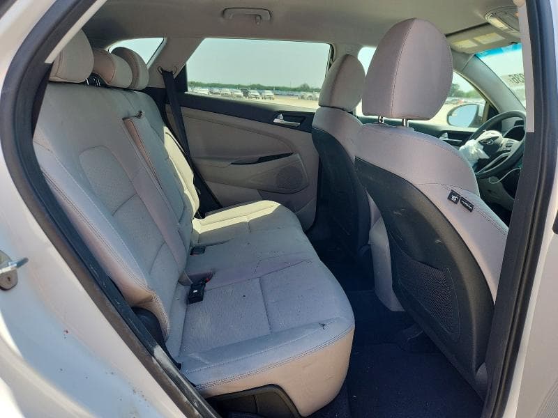 2019 HYUNDAI TUCSON SE 11