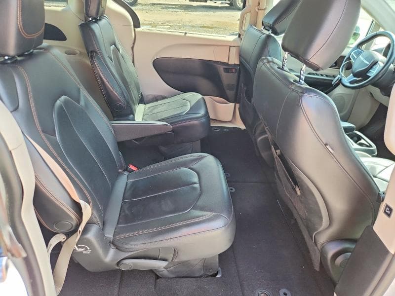 2017 CHRYSLER PACIFICA TOURING L 11