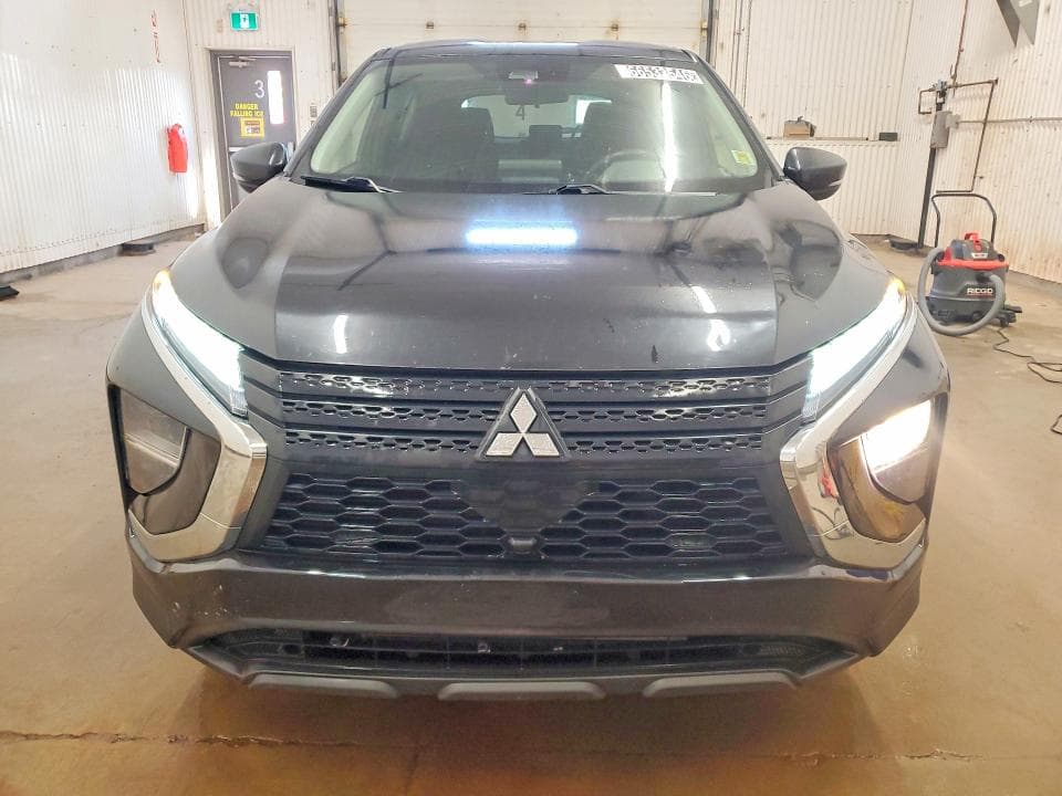 2022 MITSUBISHI ECLIPSE CROSS ES 5