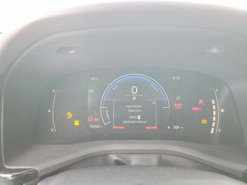 2025 TOYOTA CAMRY SE 9