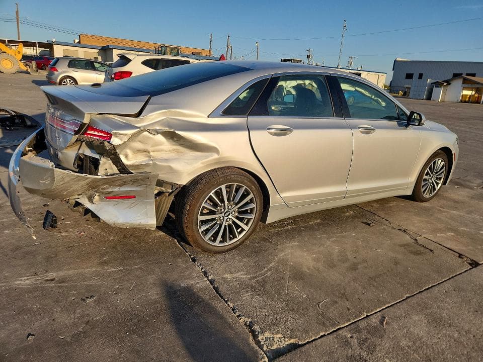 2019 LINCOLN MKZ 3