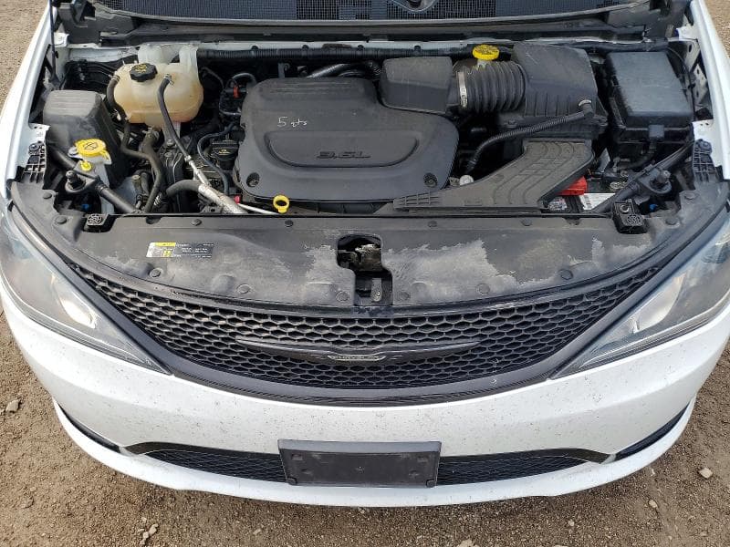 2019 CHRYSLER PACIFICA TOURING L 12