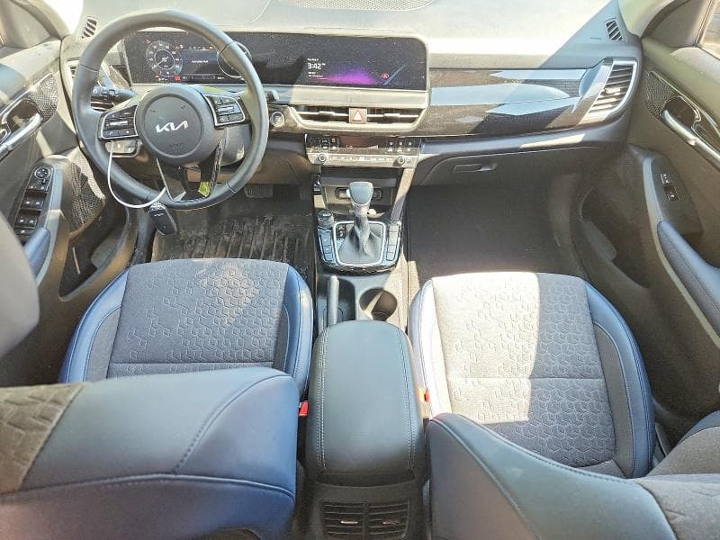 2024 KIA SELTOS S 8