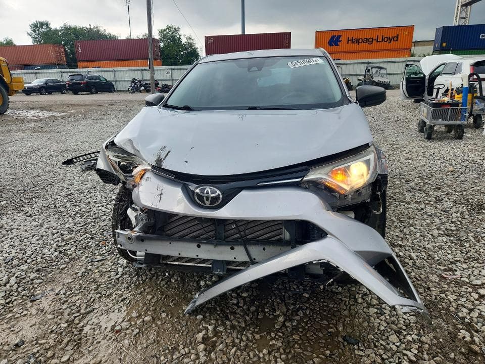 2018 TOYOTA RAV4 LE 5
