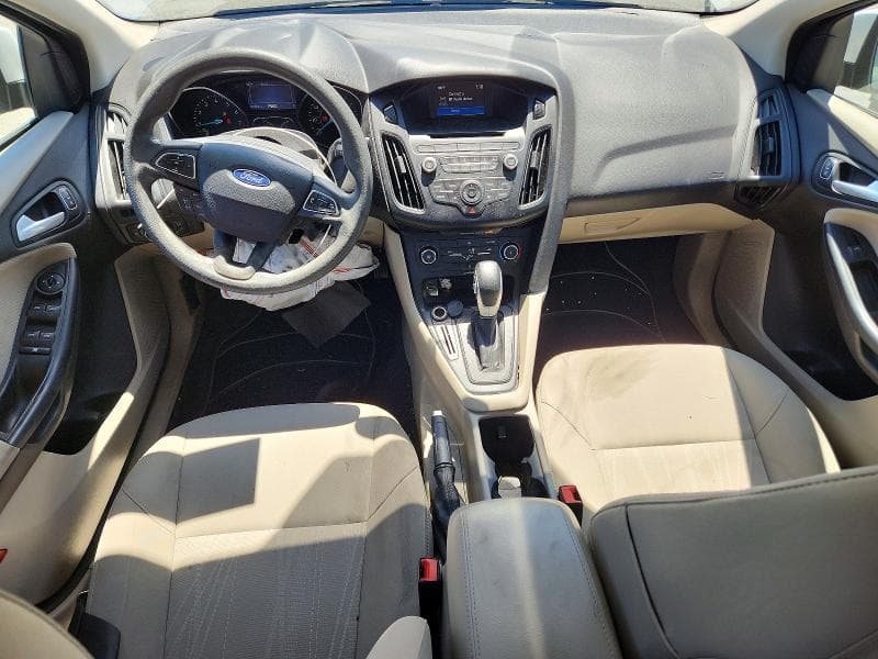 2017 FORD FOCUS SE 8